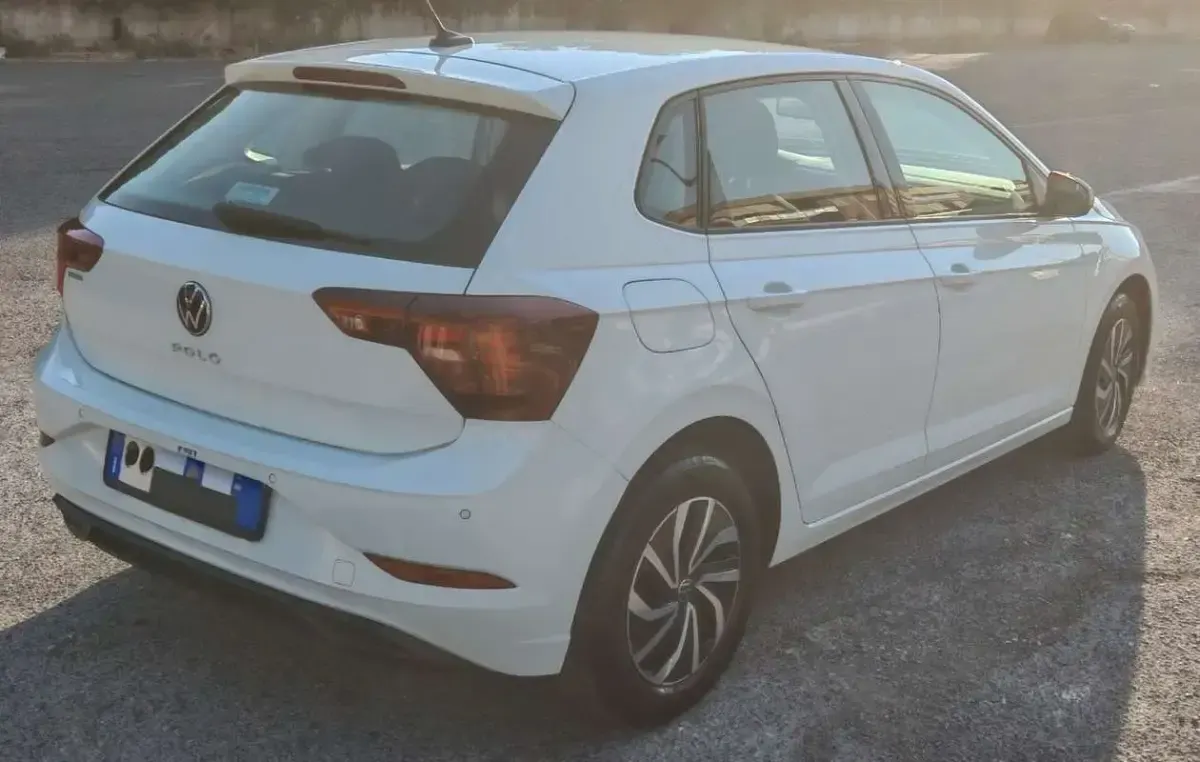 Usata VW Polo Style 95 CV (69 kW) 2022 Bianco Utilitaria