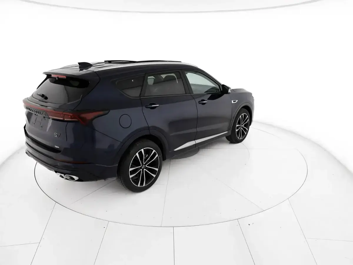 Nuova Sportequipe 7 GTW 186 CV (136 kW) 2026 Blueberry SUV