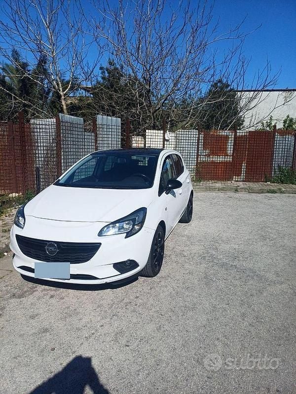 Usado Opel Corsa 90 CV (66 kW) 2018 Utilitario