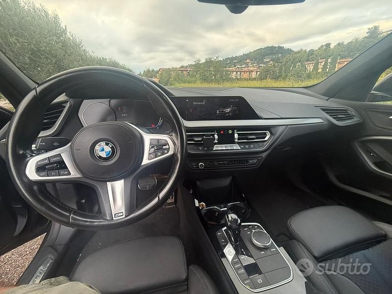 Usata BMW 118 M Sport 136 CV (100 kW) 2020 Grigio Utilitaria
