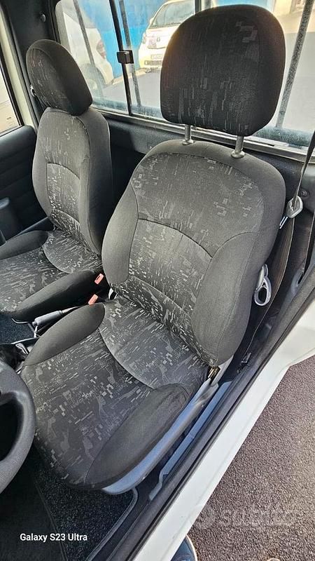 Usata Fiat Strada 2008 Bianco