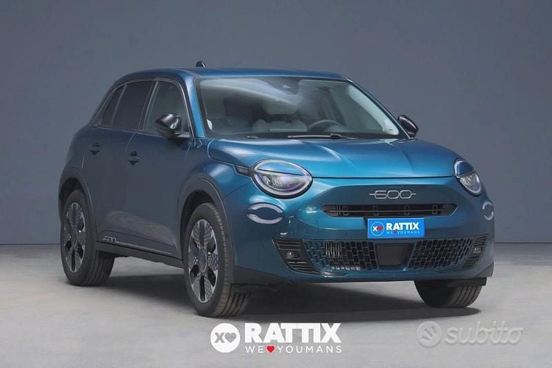 Usata Fiat 600 La Prima 110 CV (80 kW) 2025 Verde mare metallizzato SUV