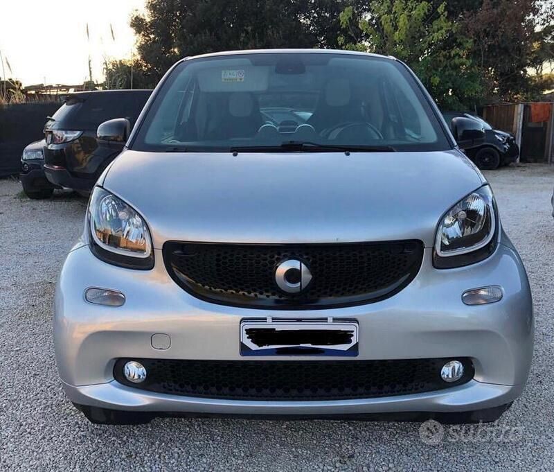 Usata Smart ForTwo Coupé 71 CV (52 kW) 2015 Utilitaria