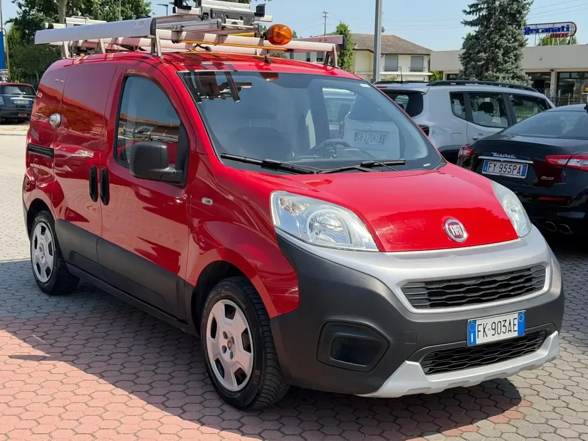 Usata Fiat Fiorino 95 CV (69 kW) 2017 Rosso Monovolume