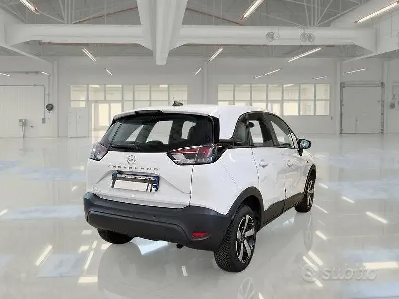 Usata Opel Crossland Edition 110 CV (80 kW) 2022 Bianco SUV