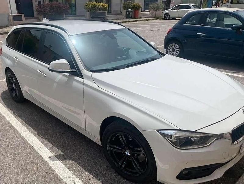 Usata BMW 320 Advantage 190 CV (139 kW) 2016 Bianco Station wagon