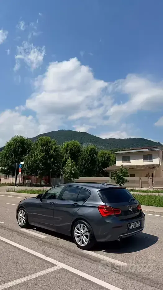 Usata BMW 118 150 CV (110 kW) 2016 Grigio Utilitaria