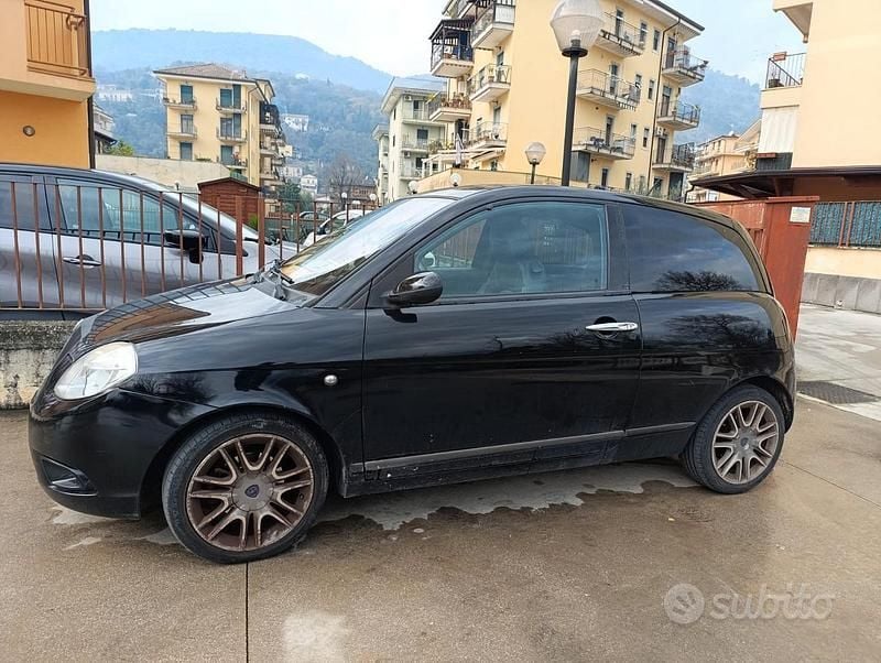 Usata Lancia Ypsilon 2008 Utilitaria