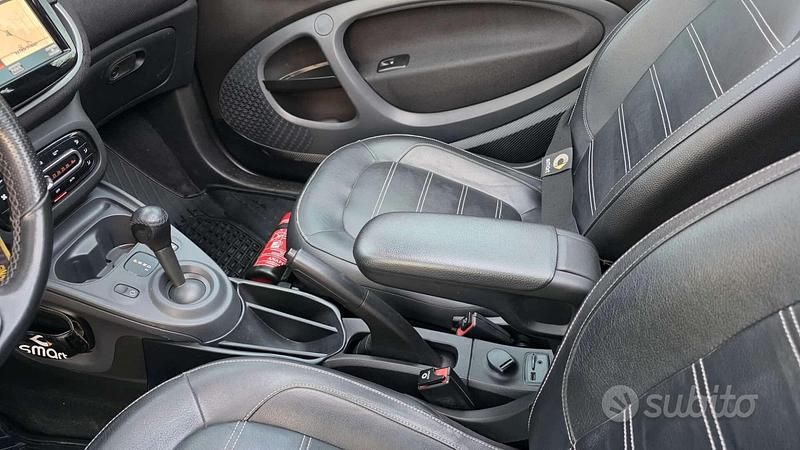 Usata Smart ForTwo Cabrio Prime 90 CV (66 kW) 2018 Grigio Cabrio