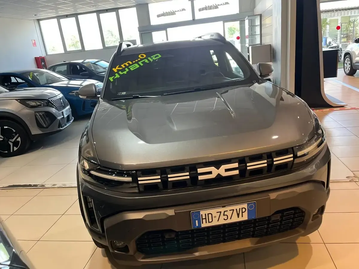 Nuova Dacia Duster Journey 140 CV (102 kW) 2026 Grigio SUV