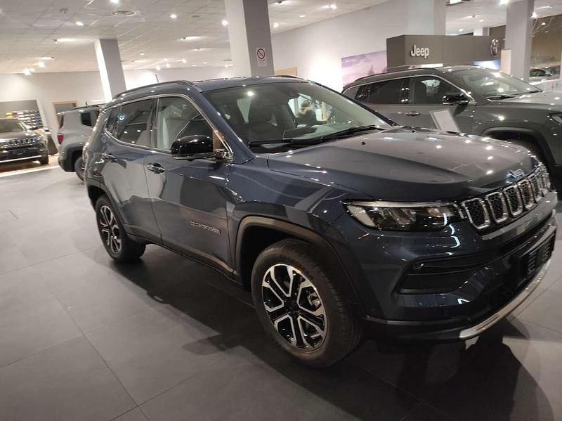 Usata Jeep Compass Limited 190 CV (139 kW) 2022 Blu/azzurro SUV