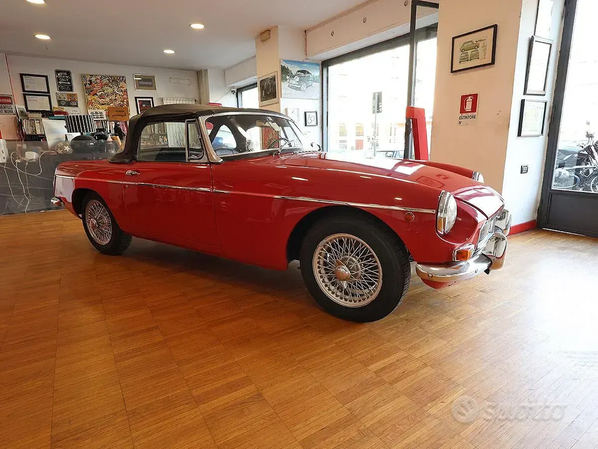 Usata MG B 94 CV (69 kW) 1960 Rosso Cabrio