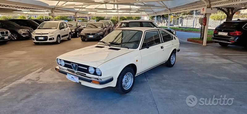 Usata Alfa Romeo Sprint Sprint 95 CV (69 kW) 1981 Beige Coupé