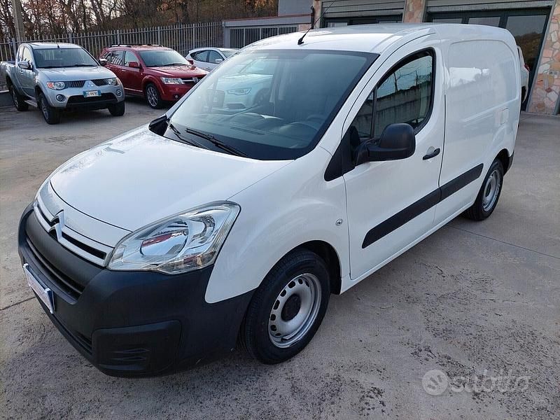 Usata Citroën Berlingo 90 CV (66 kW) 2015 Bianco Monovolume