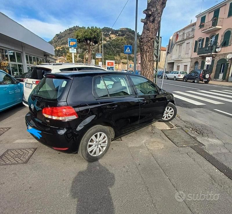 Usata VW Golf VII 105 CV (77 kW) 2012 Nero Berlina