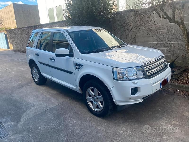 Usata Land Rover Freelander 2 190 CV (139 kW) 2011 Bianco SUV