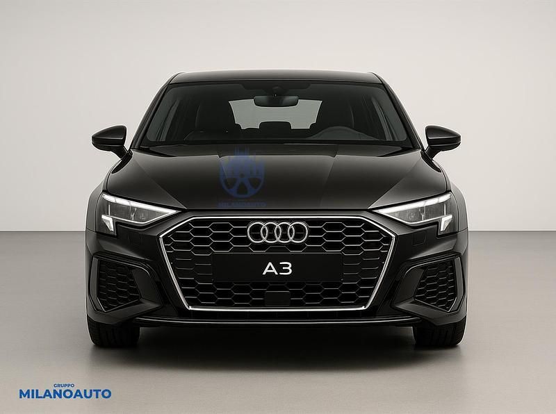 Begagnad Audi A3 Sportback Design 110 HK (80 kW) 2023 Svart Halvkombi