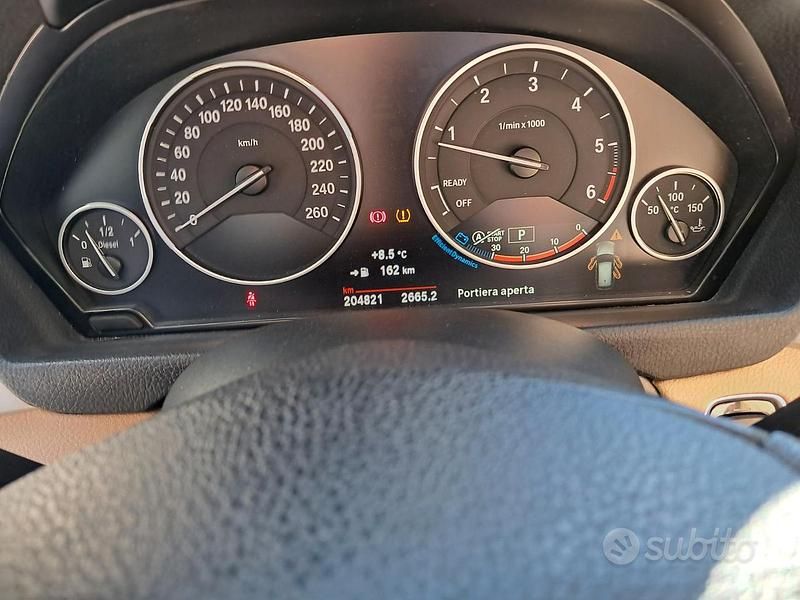 Usata BMW 320 192 CV (141 kW) 2018 Blu Station wagon
