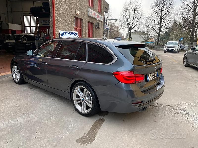 Usata BMW 320 Sport Line 190 CV (139 kW) 2017 Grigio Station wagon