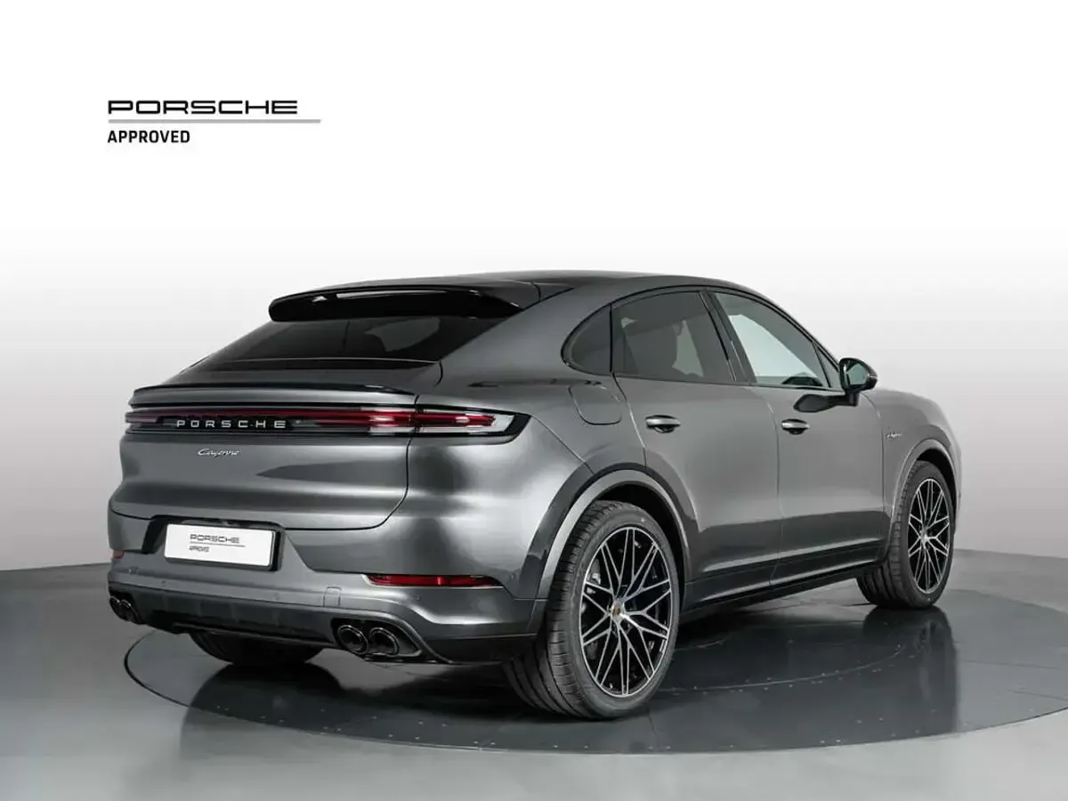 Usata Porsche Cayenne 470 CV (345 kW) 2025 Grigio SUV
