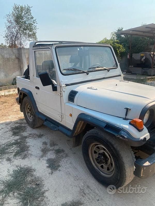 Usata Asia Motors Rocsta 67 CV (49 kW) 1996 Bianco SUV