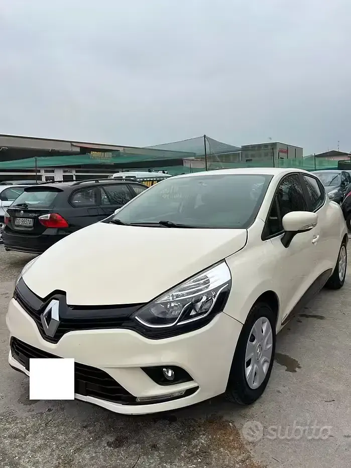 Usata Renault Clio IV 90 CV (66 kW) 2017 Beige Berlina