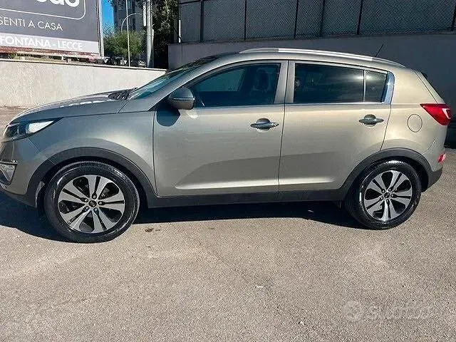 Usata Kia Sportage Active 116 CV (85 kW) 2012 Giallo SUV
