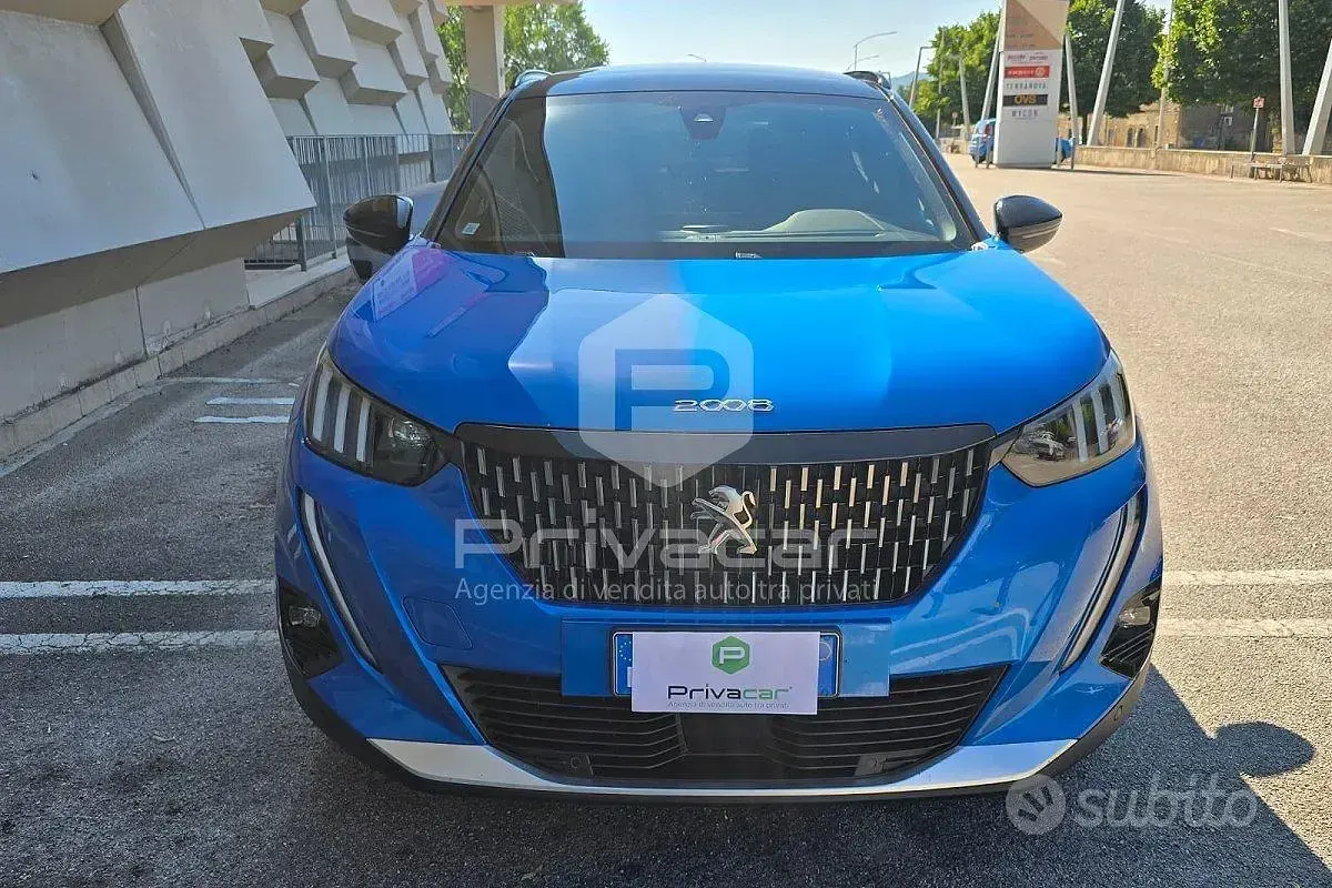 Usata Peugeot 2008 GT 131 CV (96 kW) 2021 Verde SUV