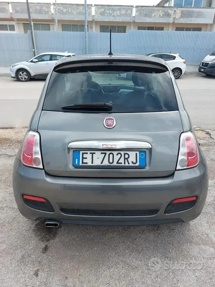 Begagnad Fiat 500 Pop 69 HK (50 kW) 2013 Grå Sedan