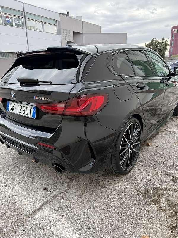 Usata BMW M135 M Performance 306 CV (225 kW) 2022 Nero Utilitaria