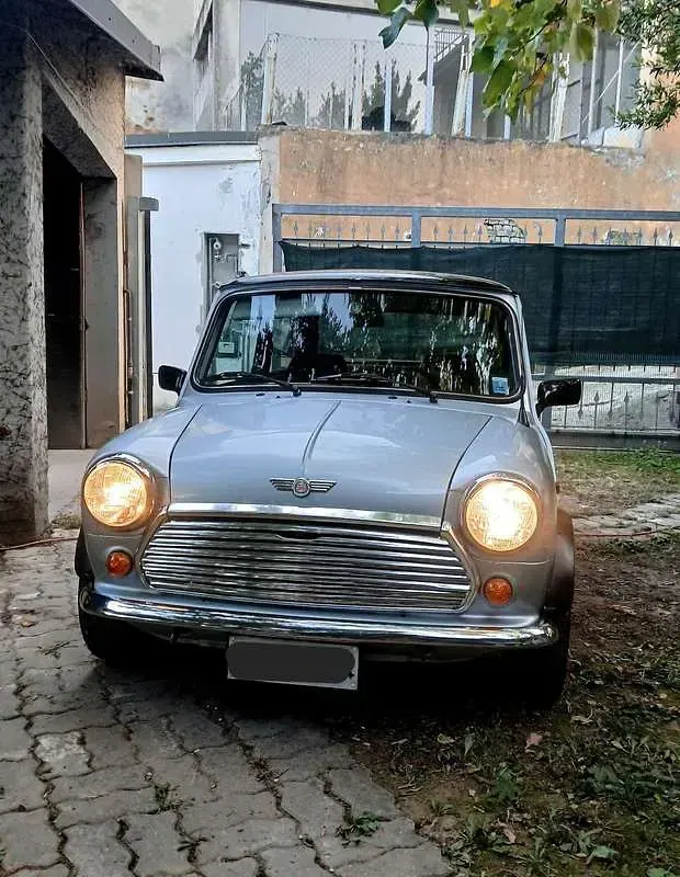 Usata Rover Mini 63 CV (46 kW) 1993 Grigio Berlina