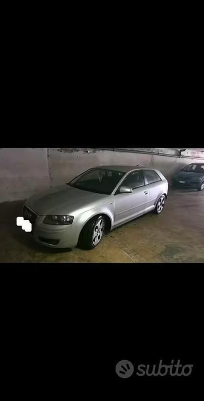 Usata Audi A3 Ambiente 102 CV (75 kW) 2008 Grigio Utilitaria