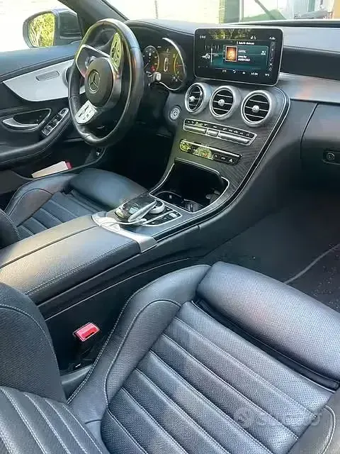Usata Mercedes C220 AMG 194 CV (142 kW) 2022 Bianco Cabrio