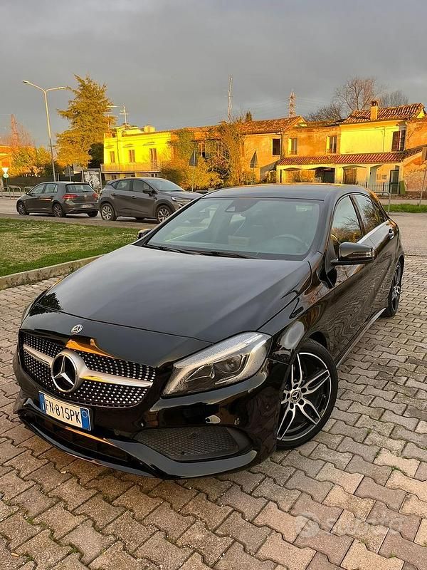 Usata Mercedes A200 Premium 136 CV (100 kW) 2018 Nero Utilitaria