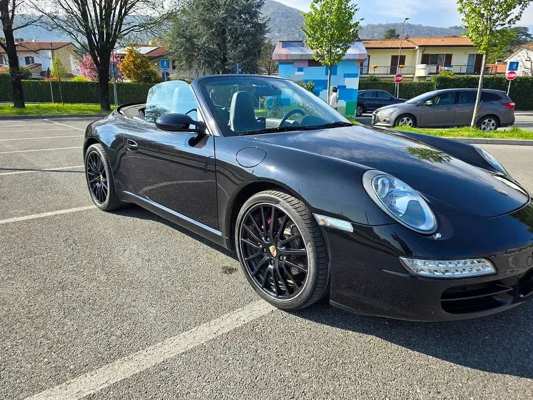 Usata Porsche 911 Carrera Cabriolet 325 CV (239 kW) 2008 Nero Cabrio