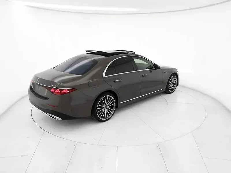 Nuova Mercedes 450 Premium 367 CV (269 kW) 2026 Grigio Berlina