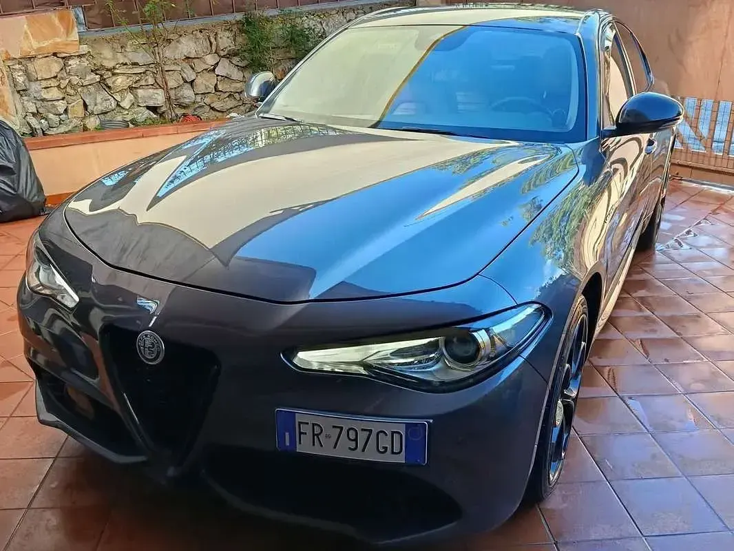 Usata Alfa Romeo Giulia Veloce 211 CV (155 kW) 2018 Grigio Berlina