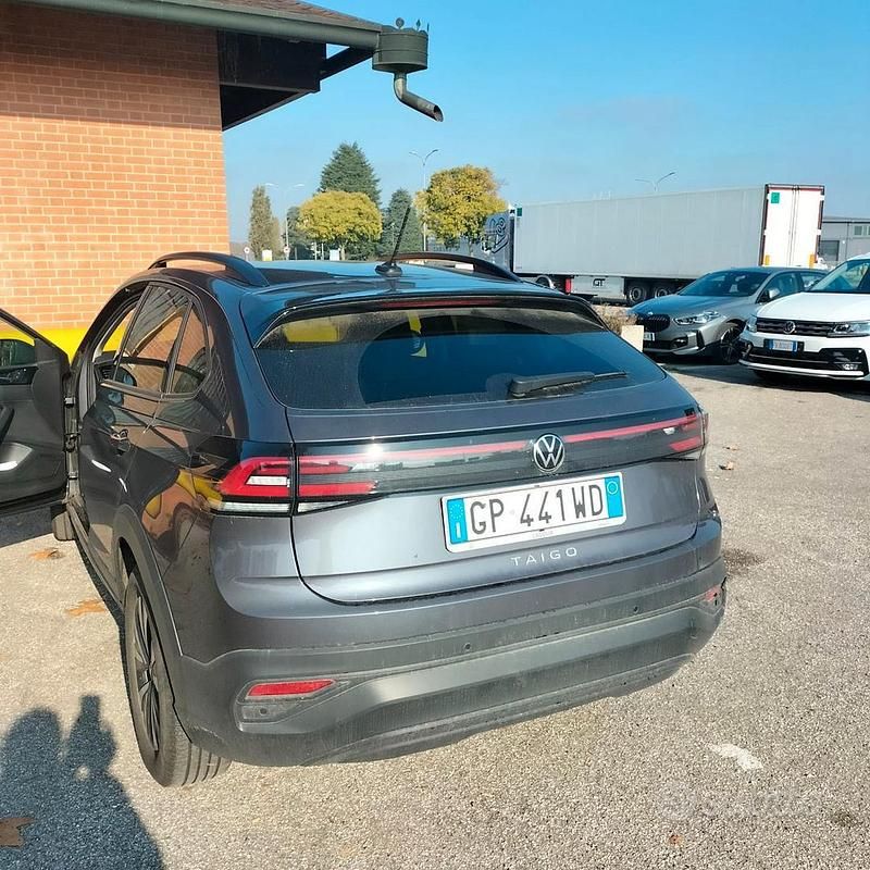 Usata VW Taigo 95 CV (69 kW) 2023 Grigio SUV