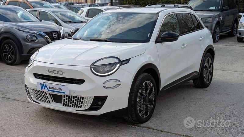 Usata Fiat 600 La Prima 110 CV (80 kW) 2025 Bianco SUV