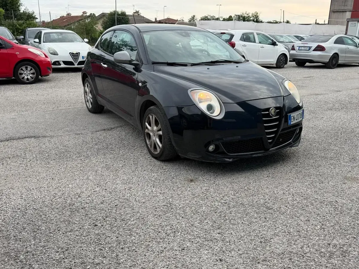Usata Alfa Romeo MiTo Progression 70 CV (51 kW) 2012 Nero Utilitaria