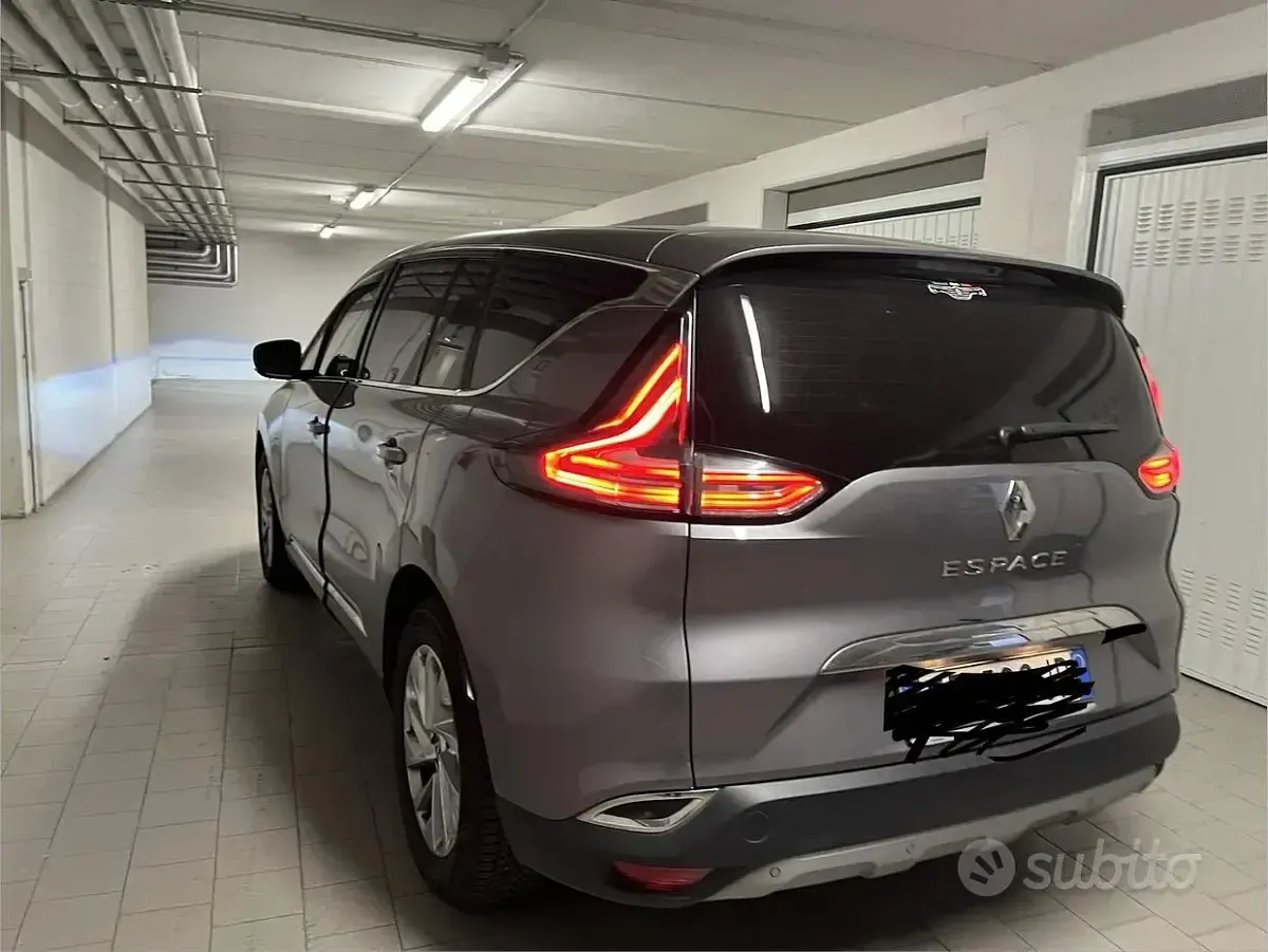 Usata Renault Espace 160 CV (117 kW) 2016 Grigio Monovolume