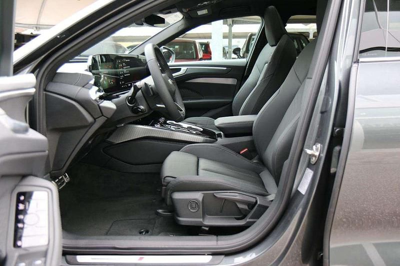 Nuova Audi A6 S-Line 204 CV (150 kW) 2025 Grigio scuro Station wagon