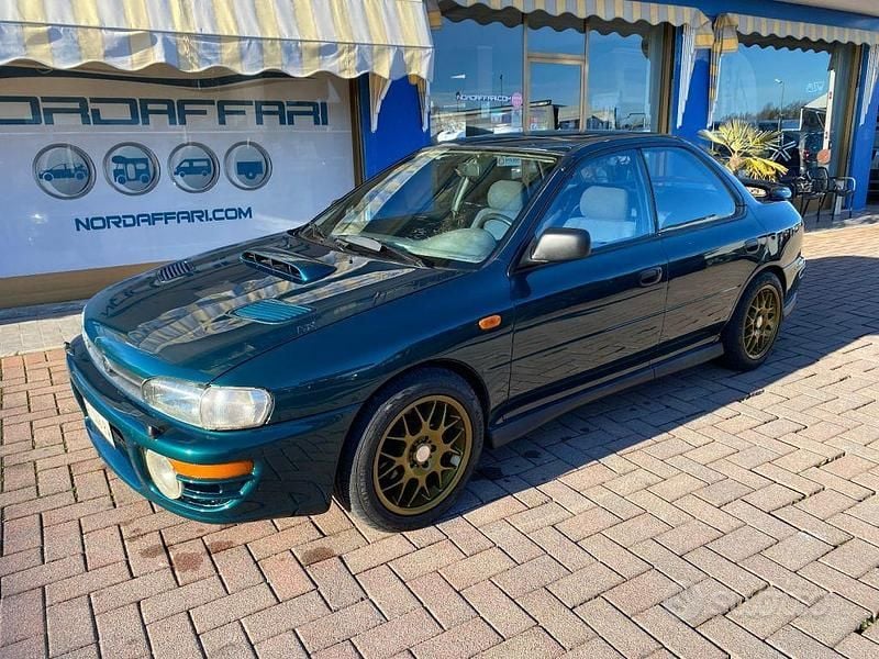 Begagnad Subaru Impreza GT 211 HK (155 kW) 1995 Sedan