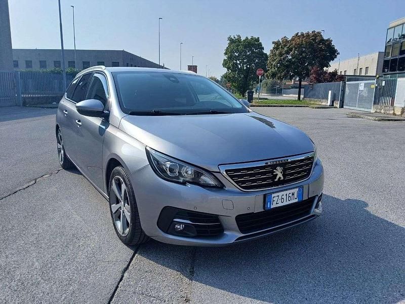 Usata Peugeot 308 Allure 131 CV (96 kW) 2019 Grigio Station wagon