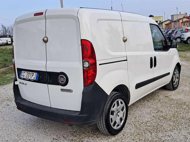 Usata Fiat 1600 Lounge 120 CV (88 kW) 2021 Bianco Furgone