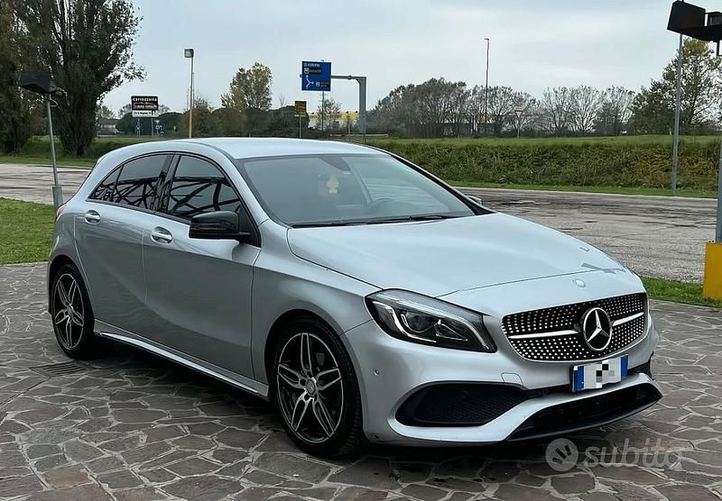 Usata Mercedes A180 Edition 109 CV (80 kW) 2016 Grigio Berlina
