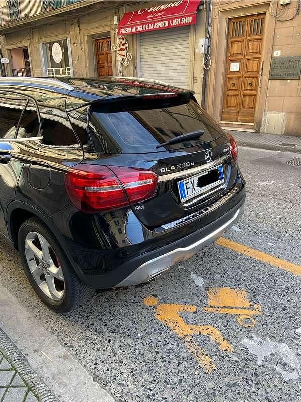 Usata Mercedes CLA200 Business 136 CV (100 kW) 2019 Berlina