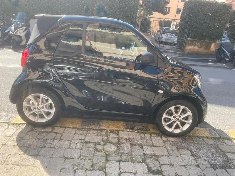 Usata Smart ForTwo Cabrio Passion 71 CV (52 kW) 2016 Nero Cabrio
