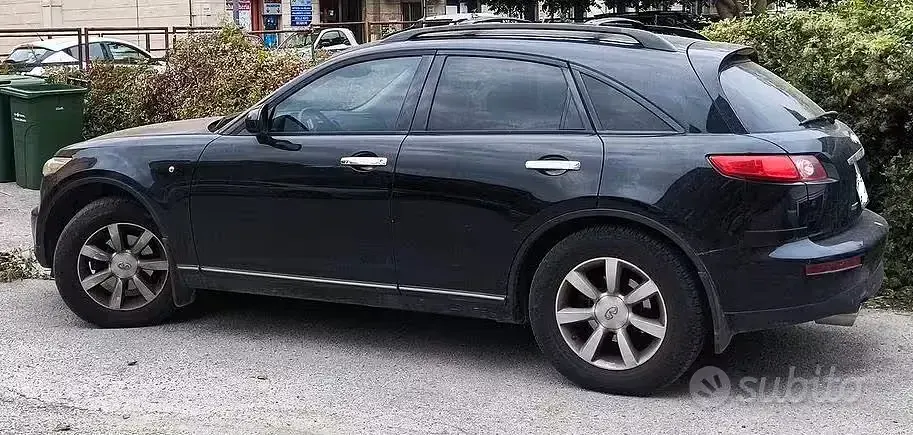 Usata Infiniti Fx35 280 CV (205 kW) 2006 Nero SUV