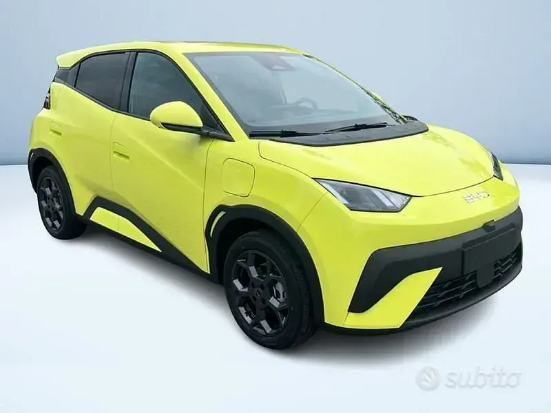 Nuova BYD Dolphin Surf Comfort 2026 Verde Utilitaria